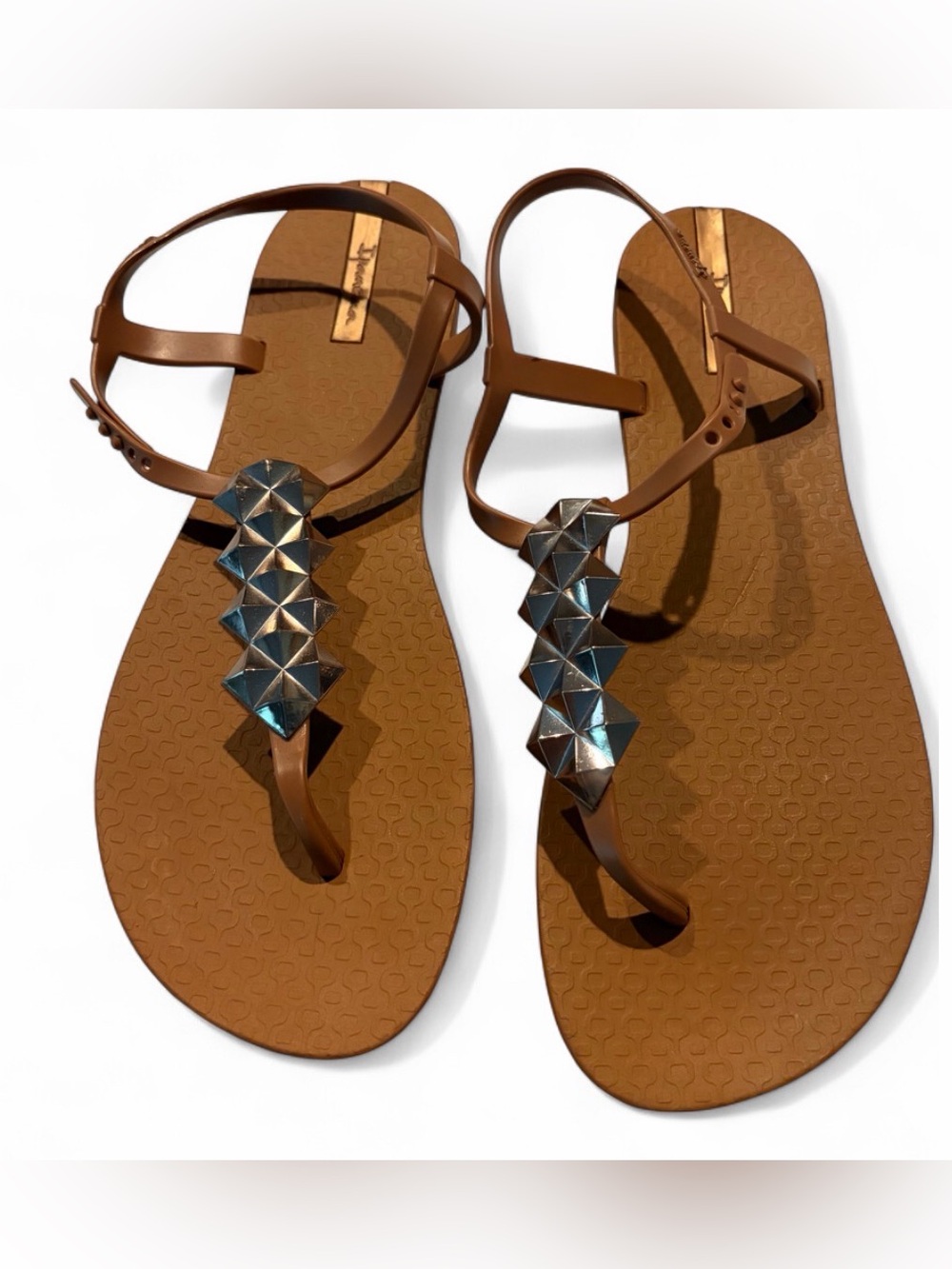 NWOT Ipanema Cleo Shine Women’s Sandals Size 10